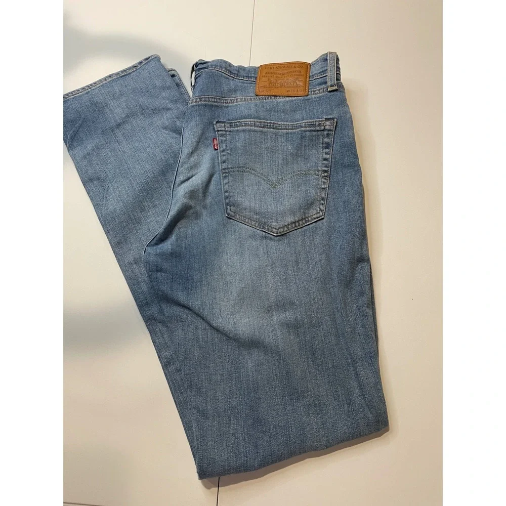Levis Premium 511 Slim Fit Jeans Mens 36x34 Light Wash Blue WaterLess Denim